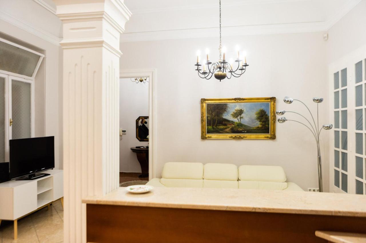 Luxury Downtown 3 Bedroom Apartment By Synagoge With Beautiful View Budapest Exterior foto