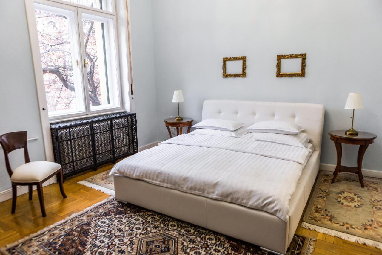 Luxury Downtown 3 Bedroom Apartment By Synagoge With Beautiful View Budapest Exterior foto
