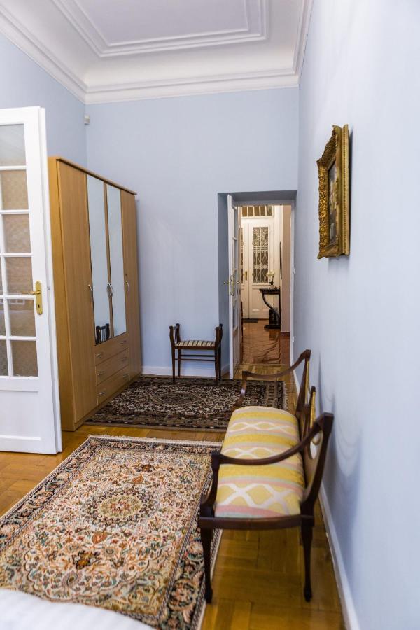 Luxury Downtown 3 Bedroom Apartment By Synagoge With Beautiful View Budapest Exterior foto